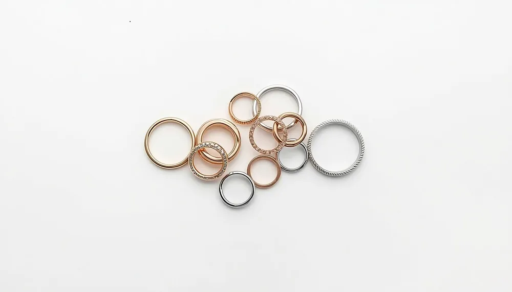 Mixed metal ring stacking comparison